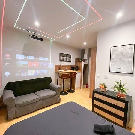 Le Pluvier D'Argent*Home Cinema Abbeville Bagian luar foto